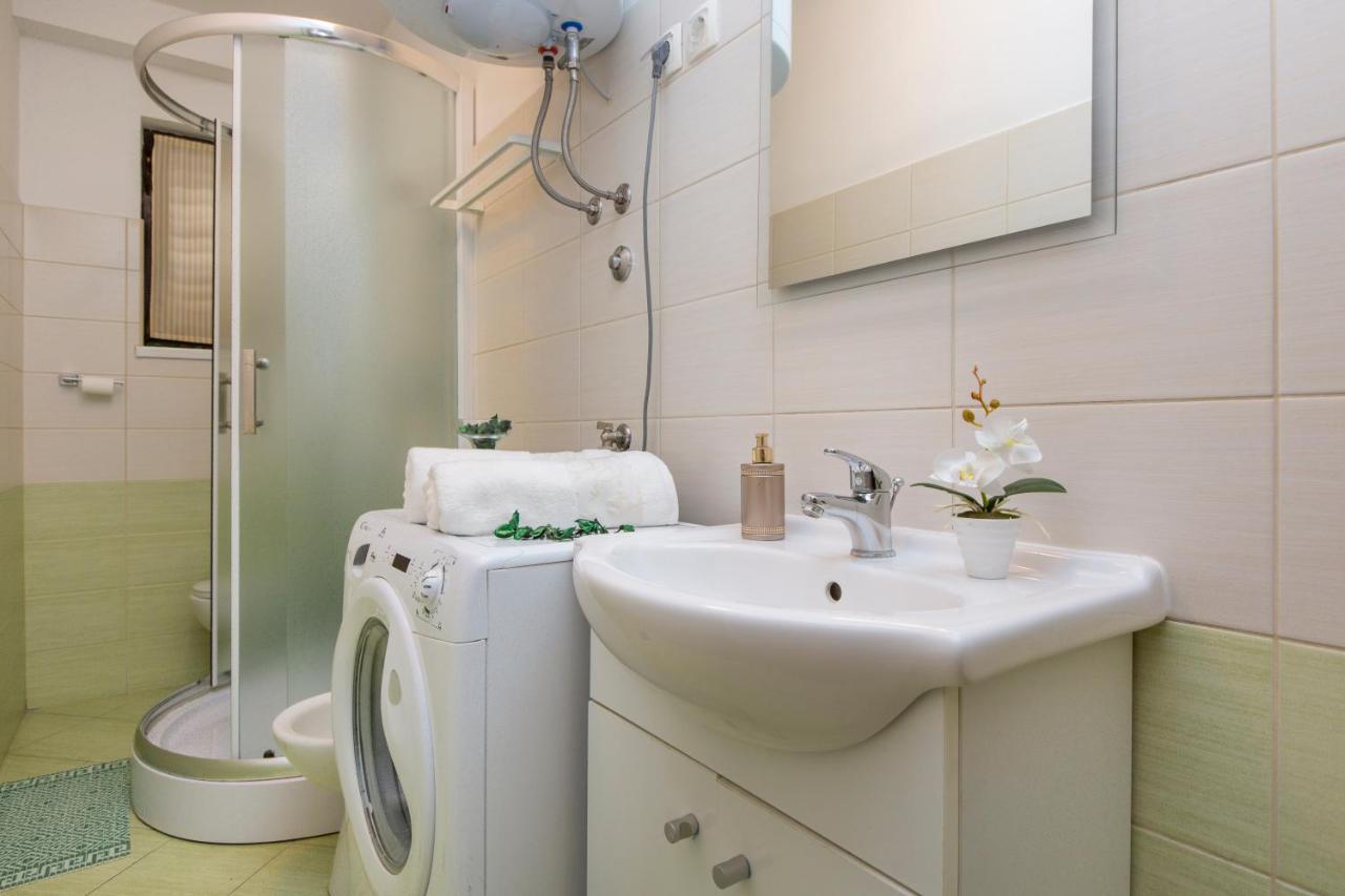 Apartmani Xenia & Desiderio Buzet Kültér fotó