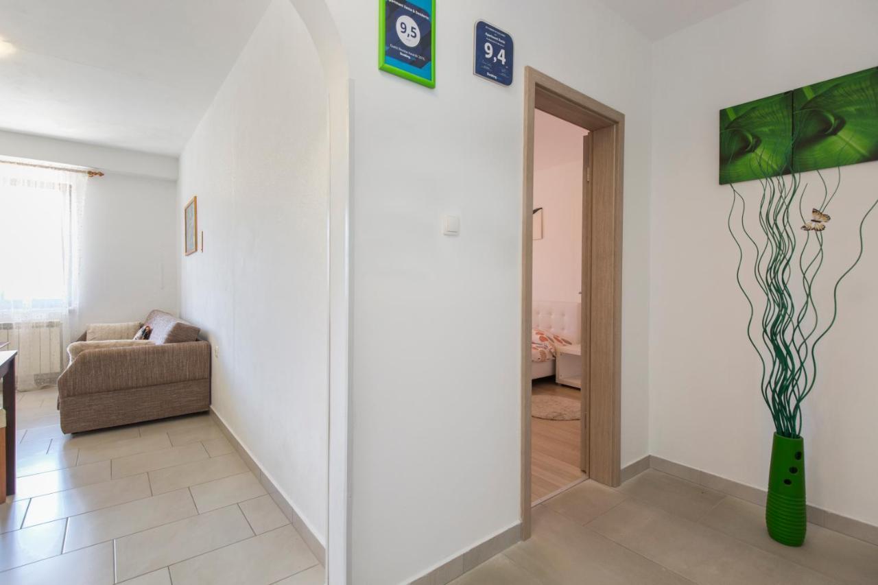 Apartmani Xenia & Desiderio Buzet Kültér fotó
