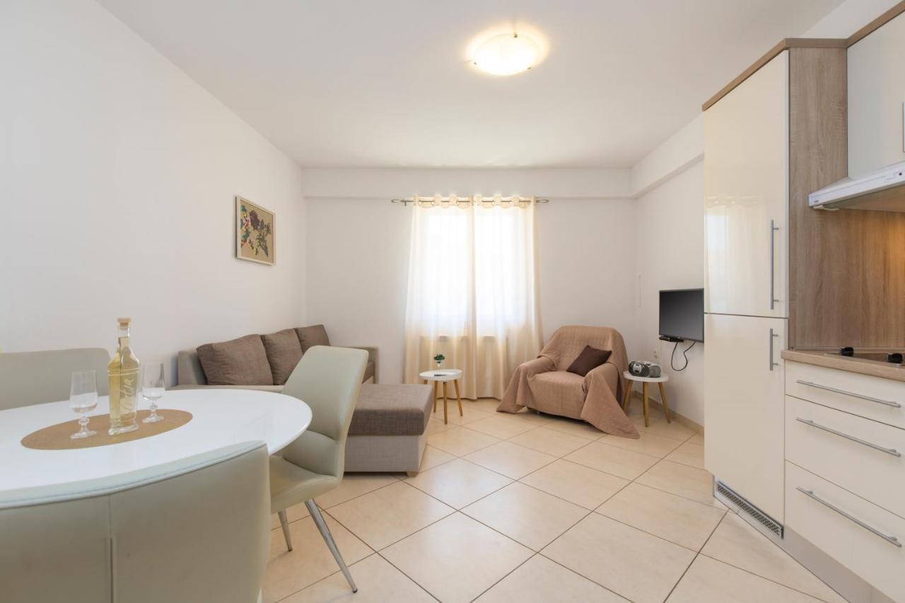 Apartmani Xenia & Desiderio Buzet Kültér fotó