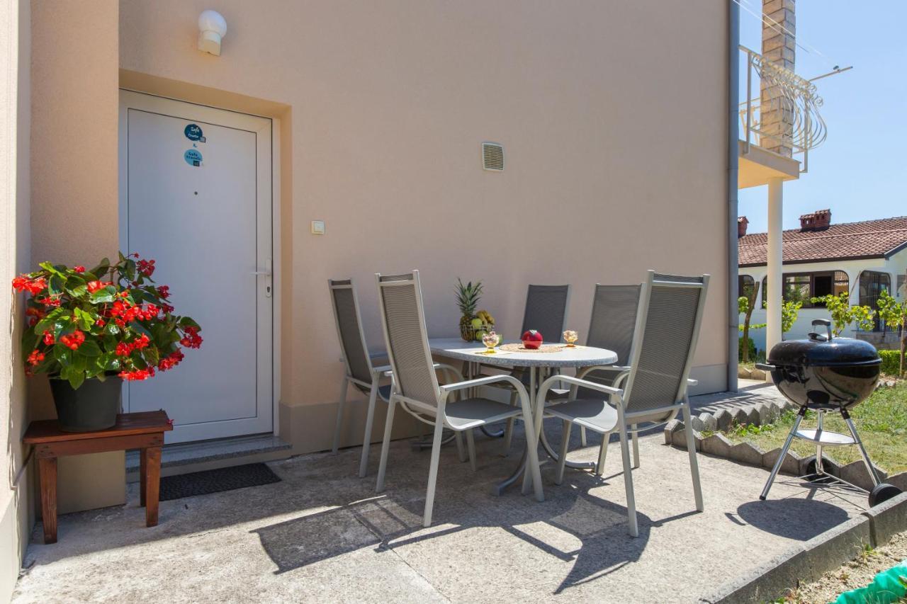 Apartmani Xenia & Desiderio Buzet Kültér fotó